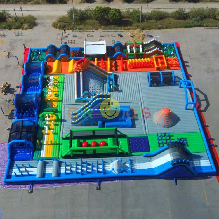 40x40m large outdoor inflatable game park