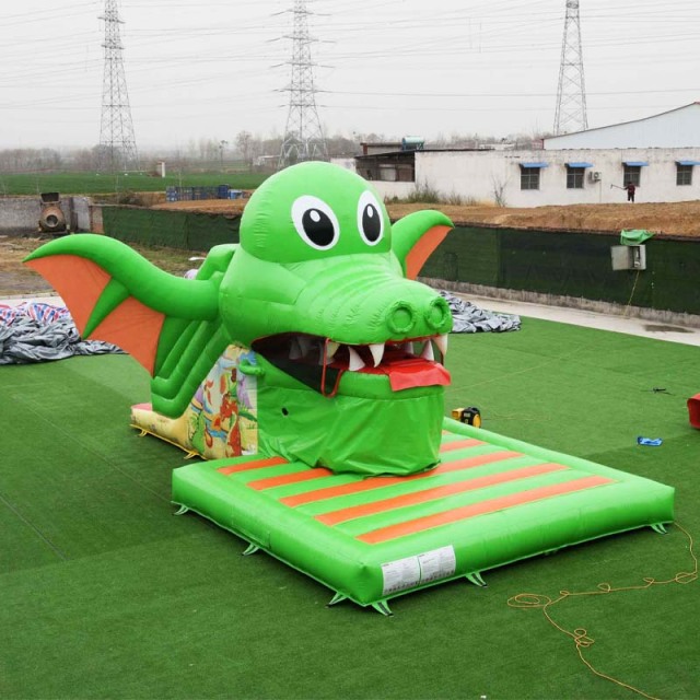 Snappy dragon inflatable slide