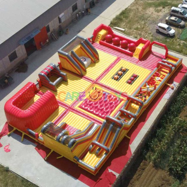Giant 30x20m custom inflatable theme park
