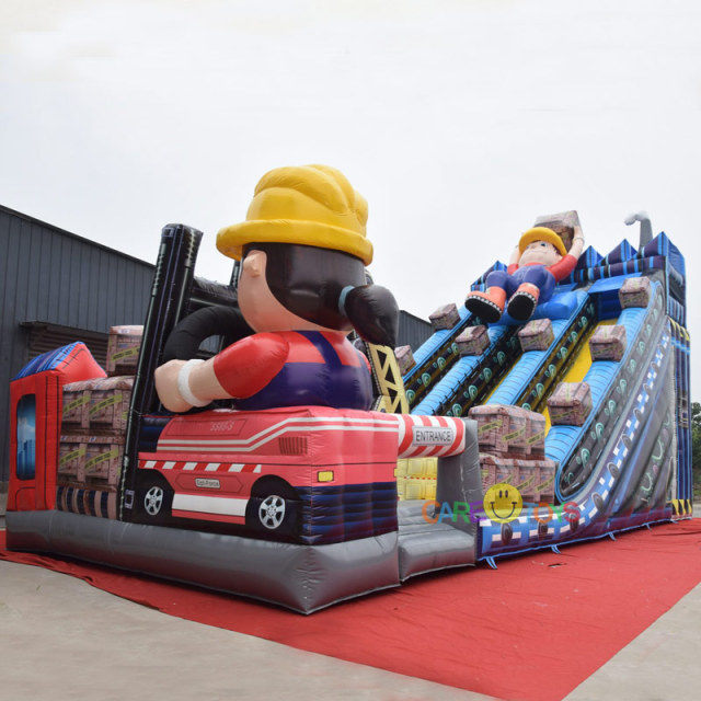 Giant Tom Builder Inflatable slide