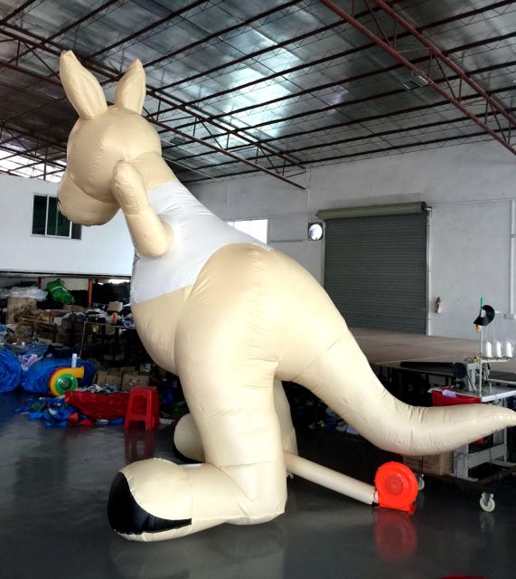 giant inflatable kangaroo balloon