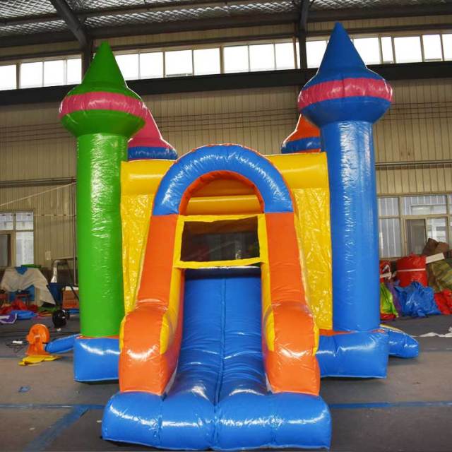 14ft Castle With Slide