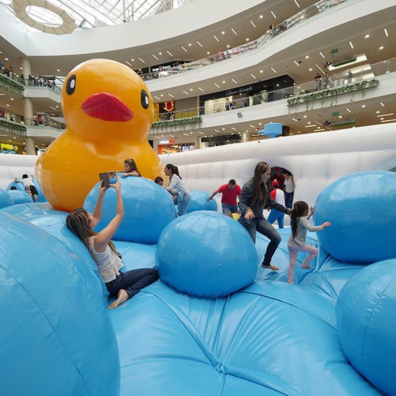 Giant Inflatable bathtub jumping world