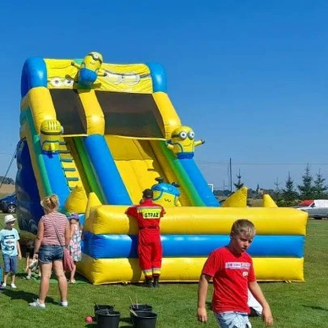 15ft Despicable Me Minions Slide