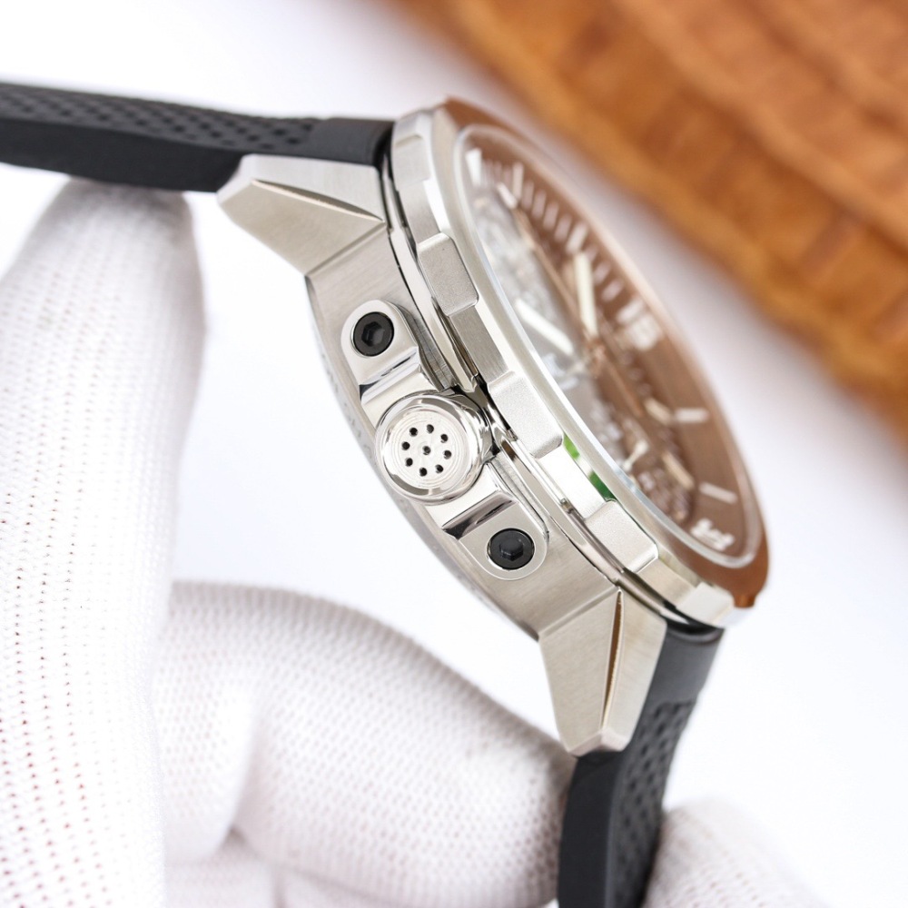 IWC AQUATIMER IW379506 Shark Edition
