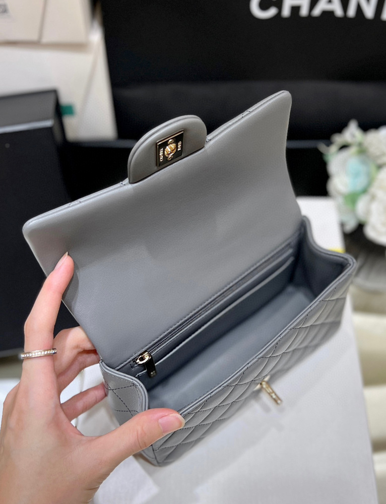 Top grade (cc) chanel top handle mini 