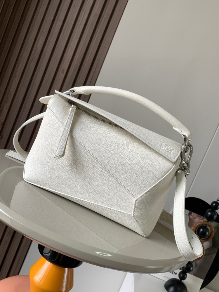 Loewe puzzle small