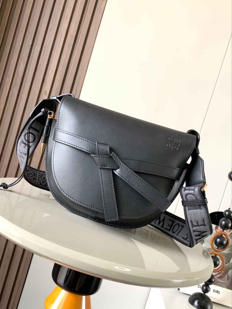Loewe gate bag small