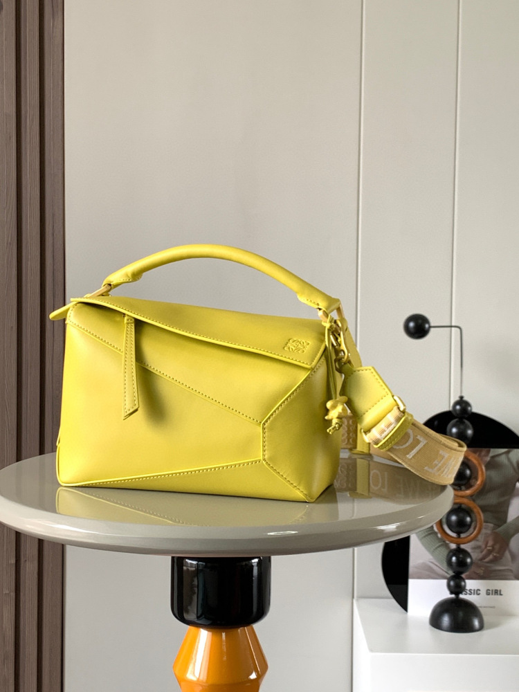 Loewe puzzle small