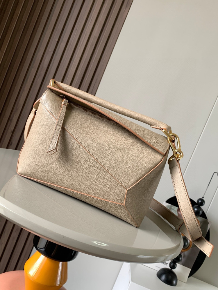 Loewe puzzle small