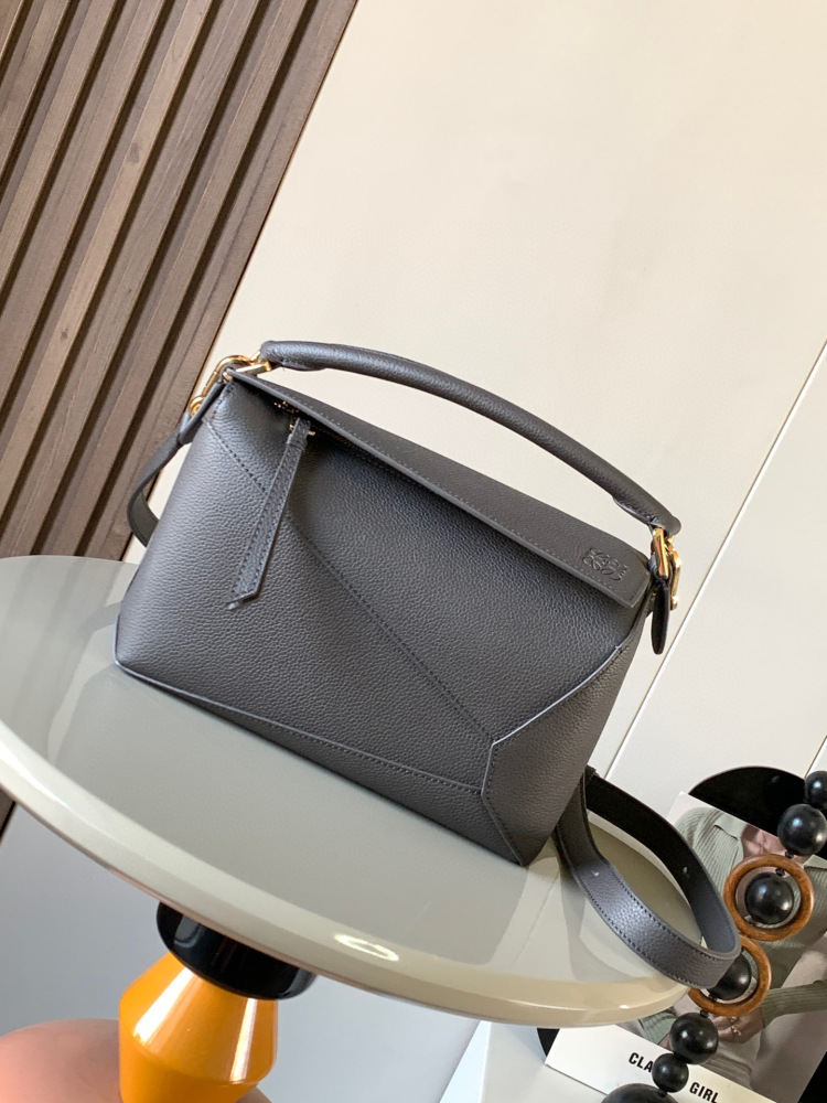 Loewe puzzle small