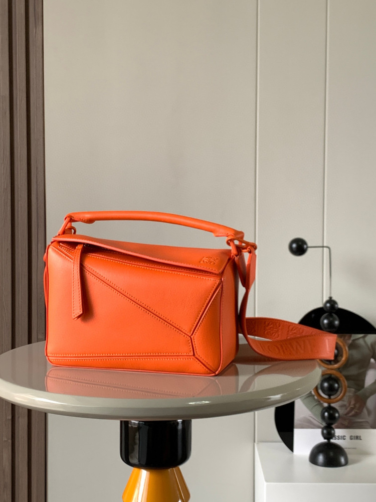 Loewe puzzle small