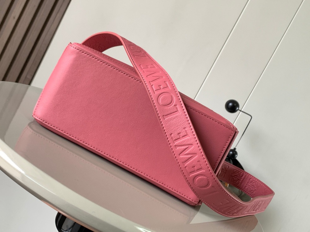 Loewe puzzle small