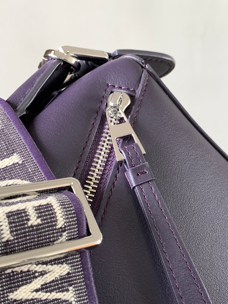 Loewe puzzle small