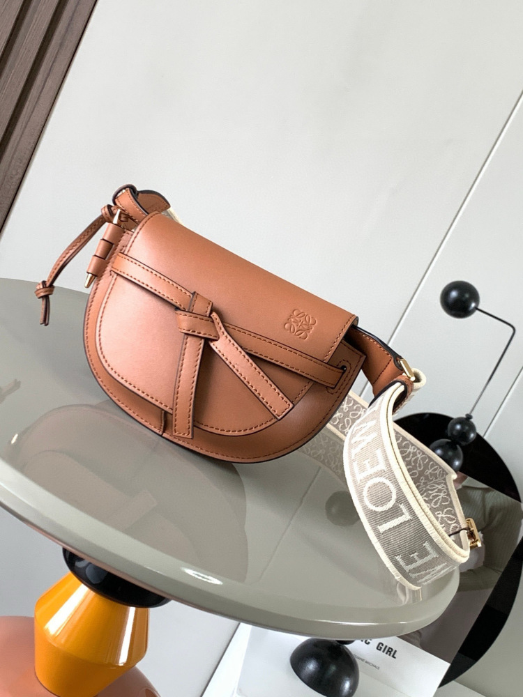 Loewe gate bag mini