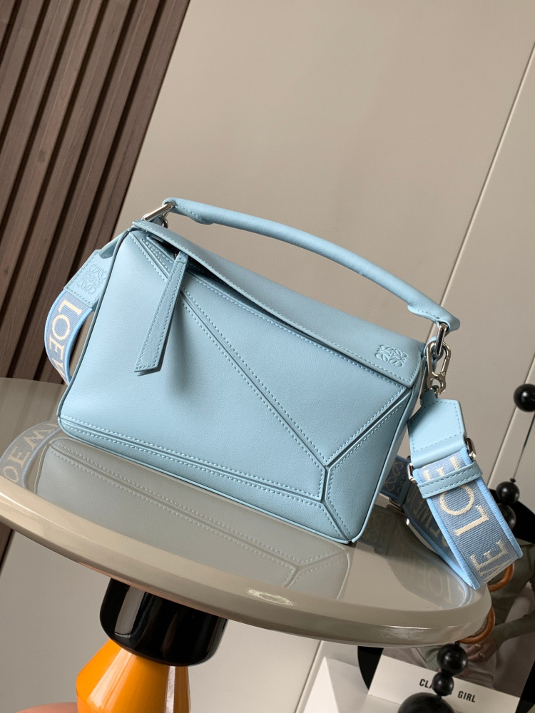 Loewe puzzle small
