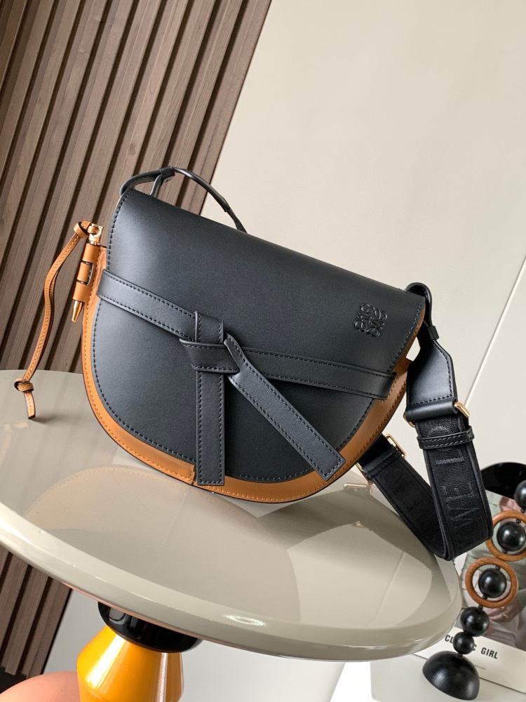 Loewe gate bag small