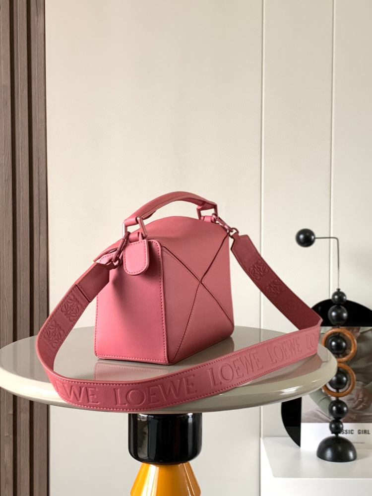 Loewe puzzle small