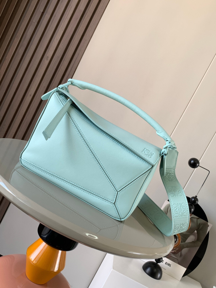 Loewe puzzle small