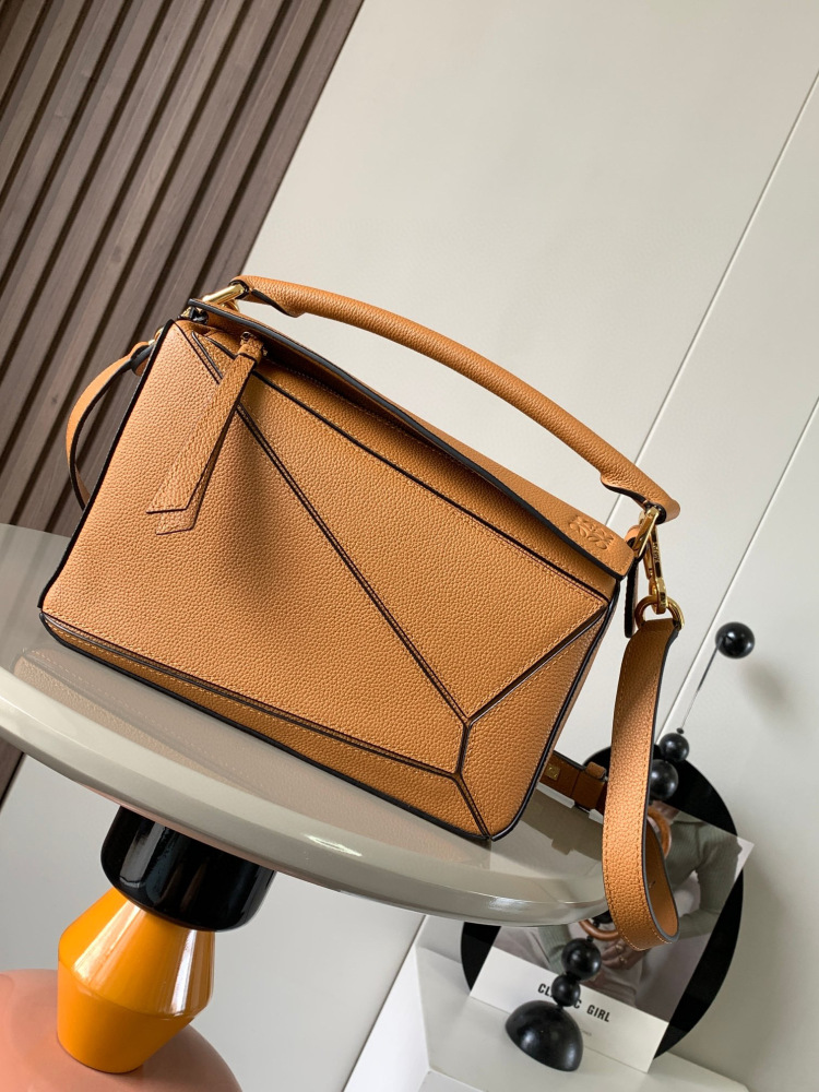 Loewe puzzle small