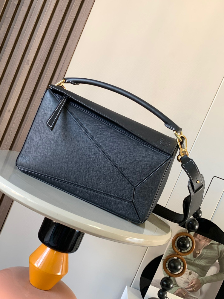 Loewe puzzle 29