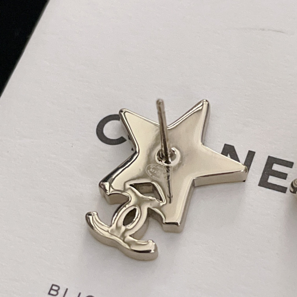 Chanel earring