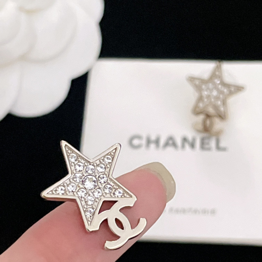 Chanel earring