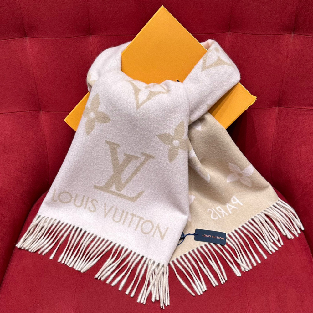 Top grade Lv shawl