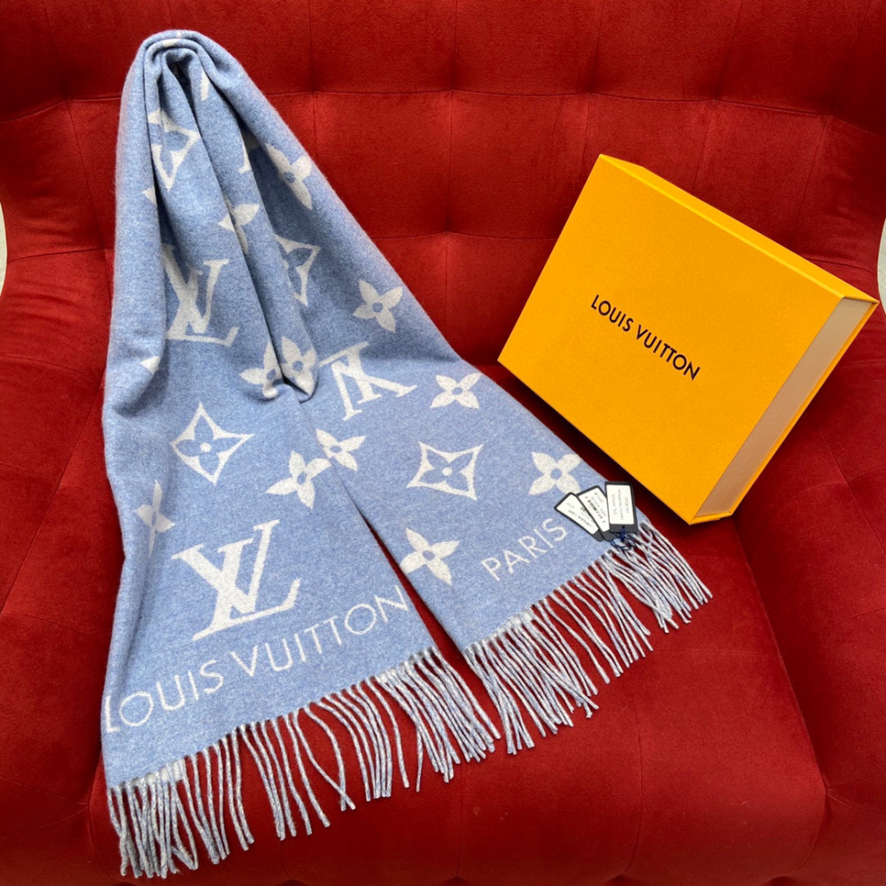 Top grade Lv shawl