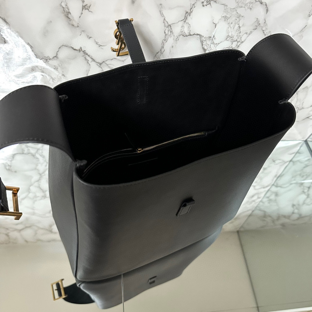 YSL LE 5A7