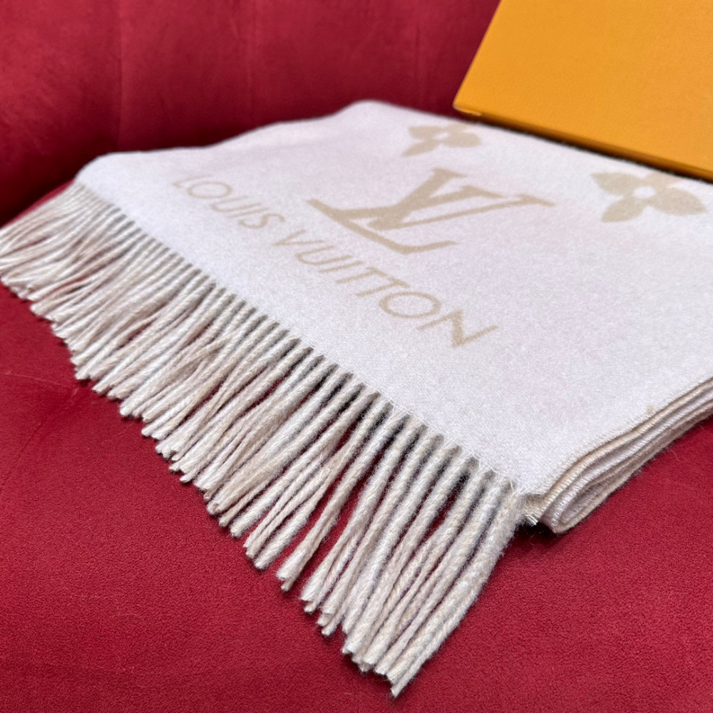 Top grade Lv shawl