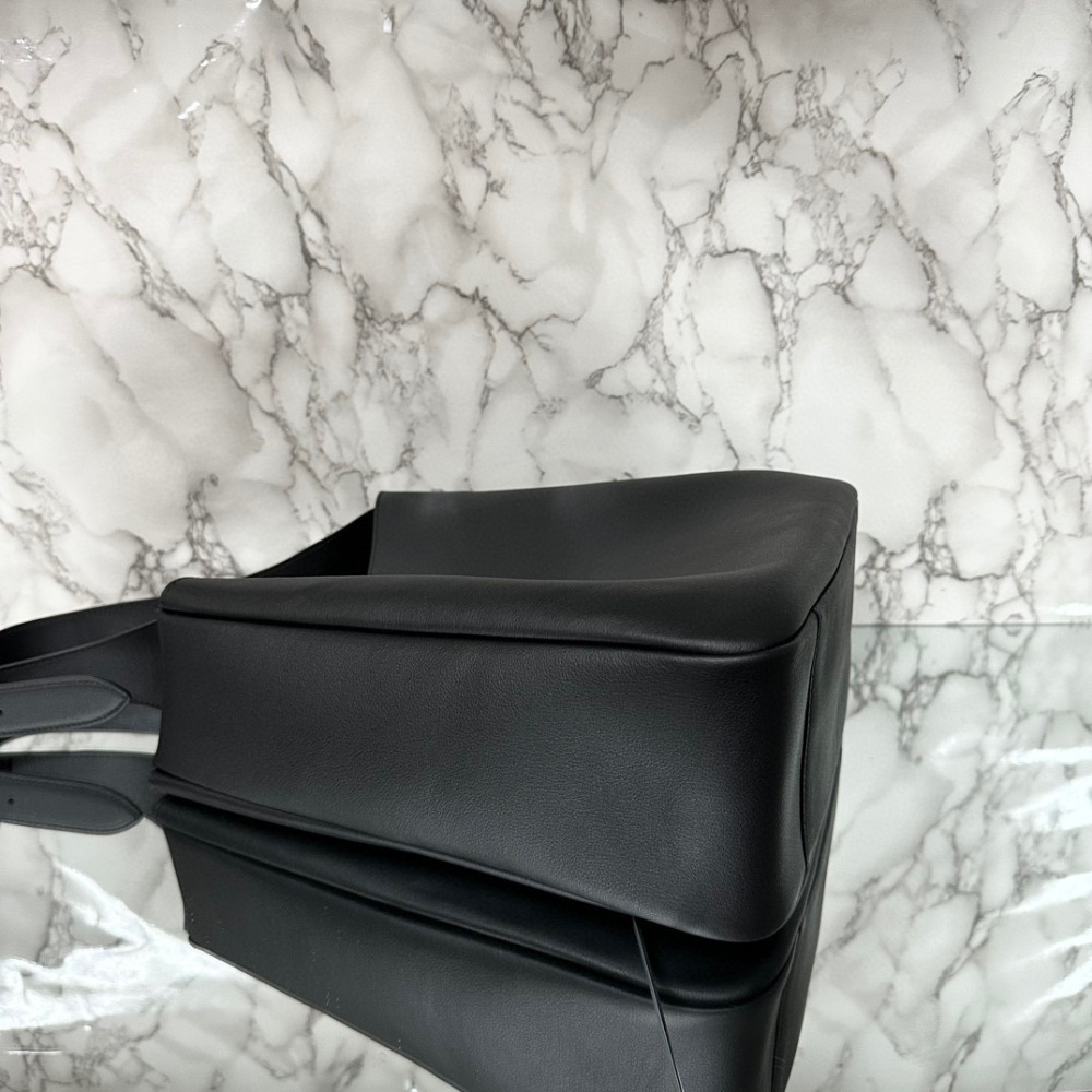 YSL LE 5A7