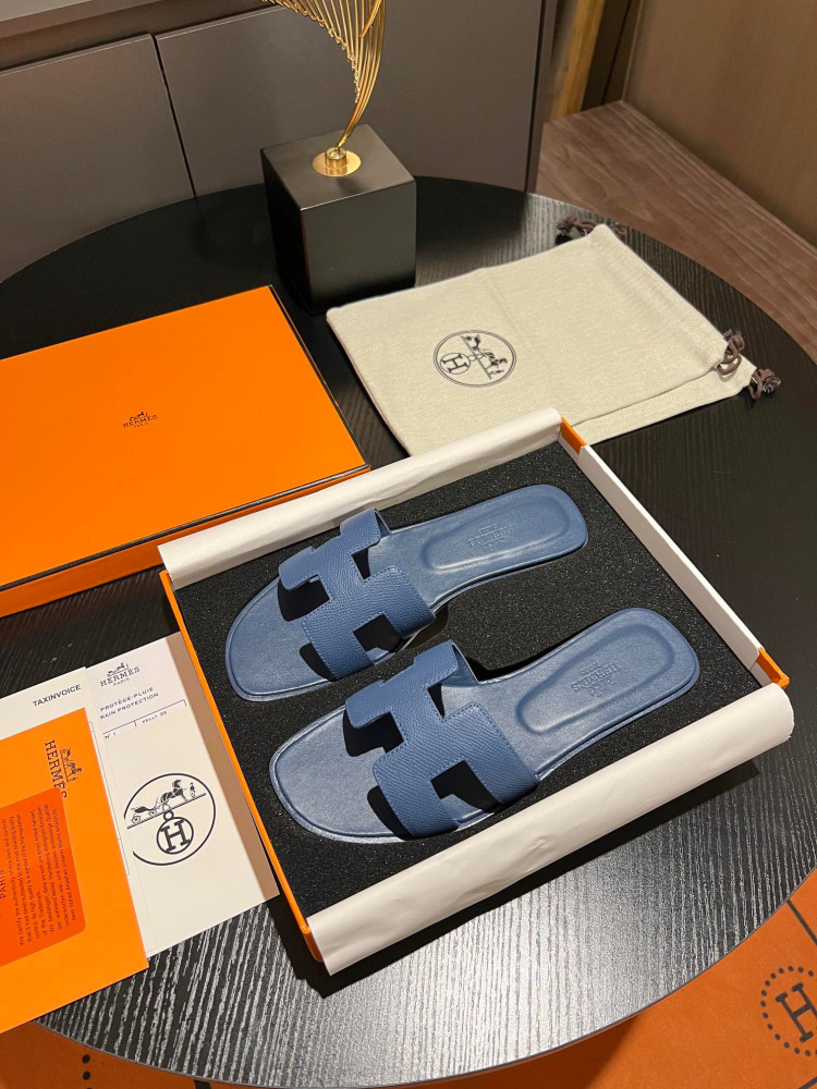 Hermes flat slippers
