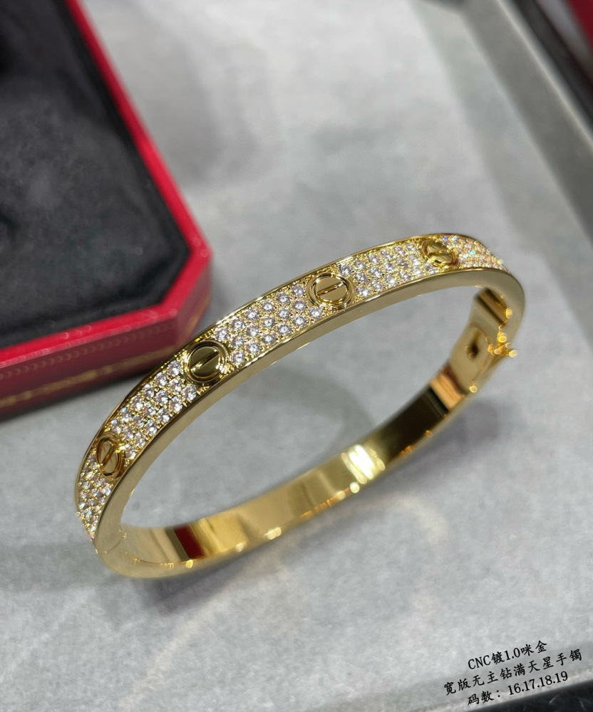 Cartier thick bangle ( full diamond)