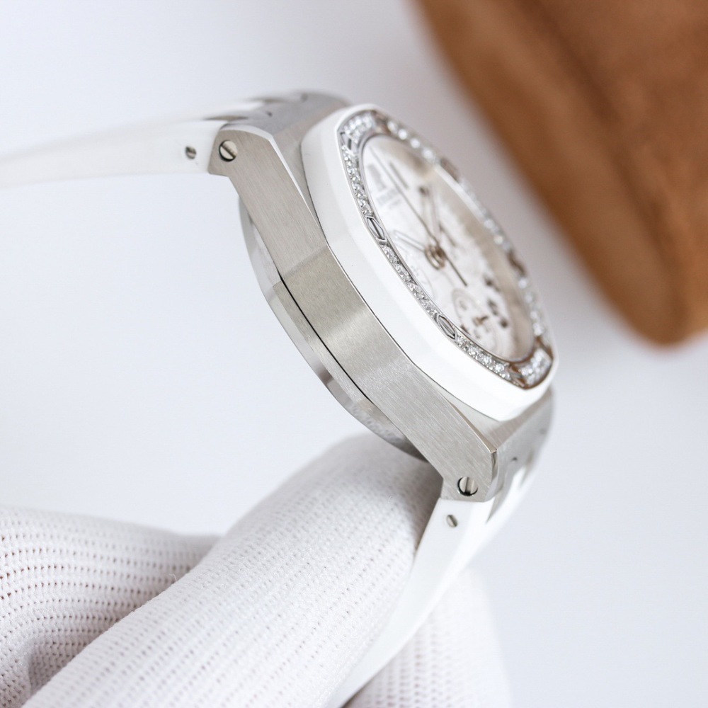 Audemars Piguet 26048 Automatic Watch