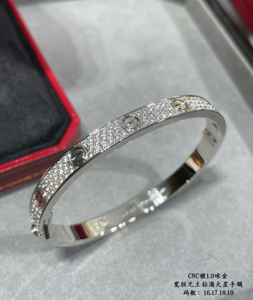 Cartier thick bangle ( full diamond)
