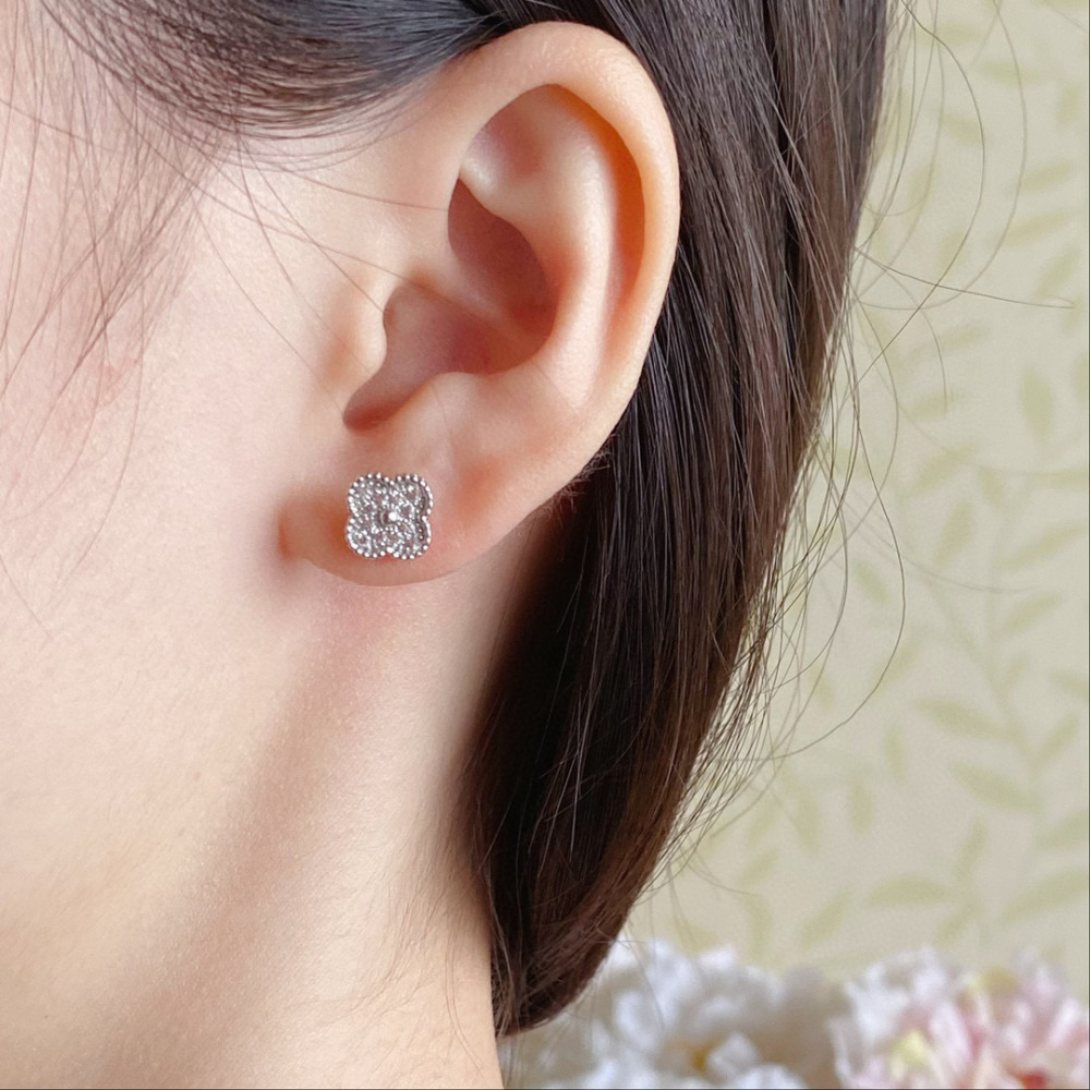 VCA mini earring