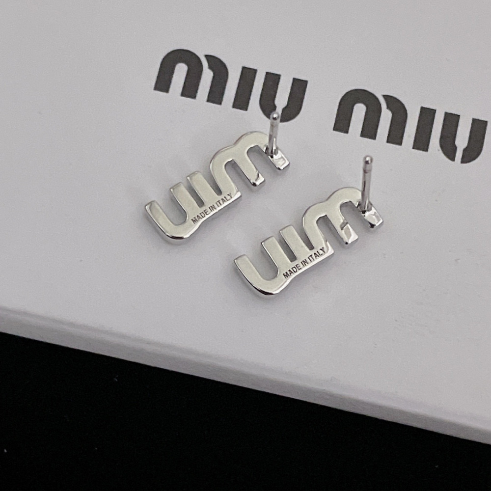 miumiu earring