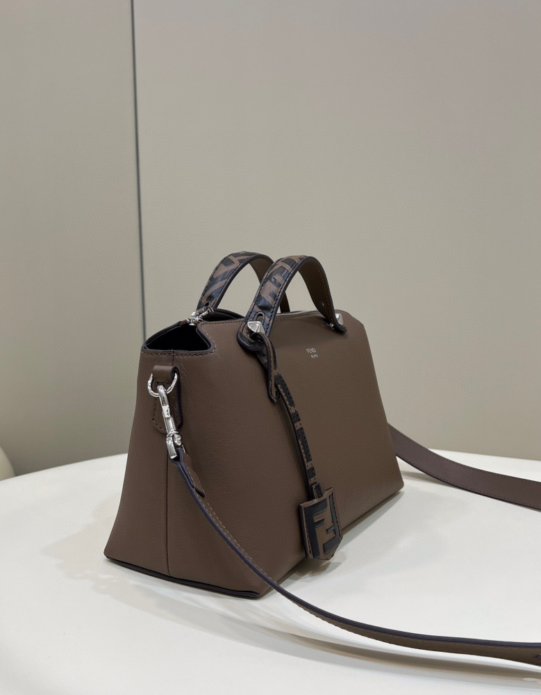 Fendi boston (Bag accessories not included）