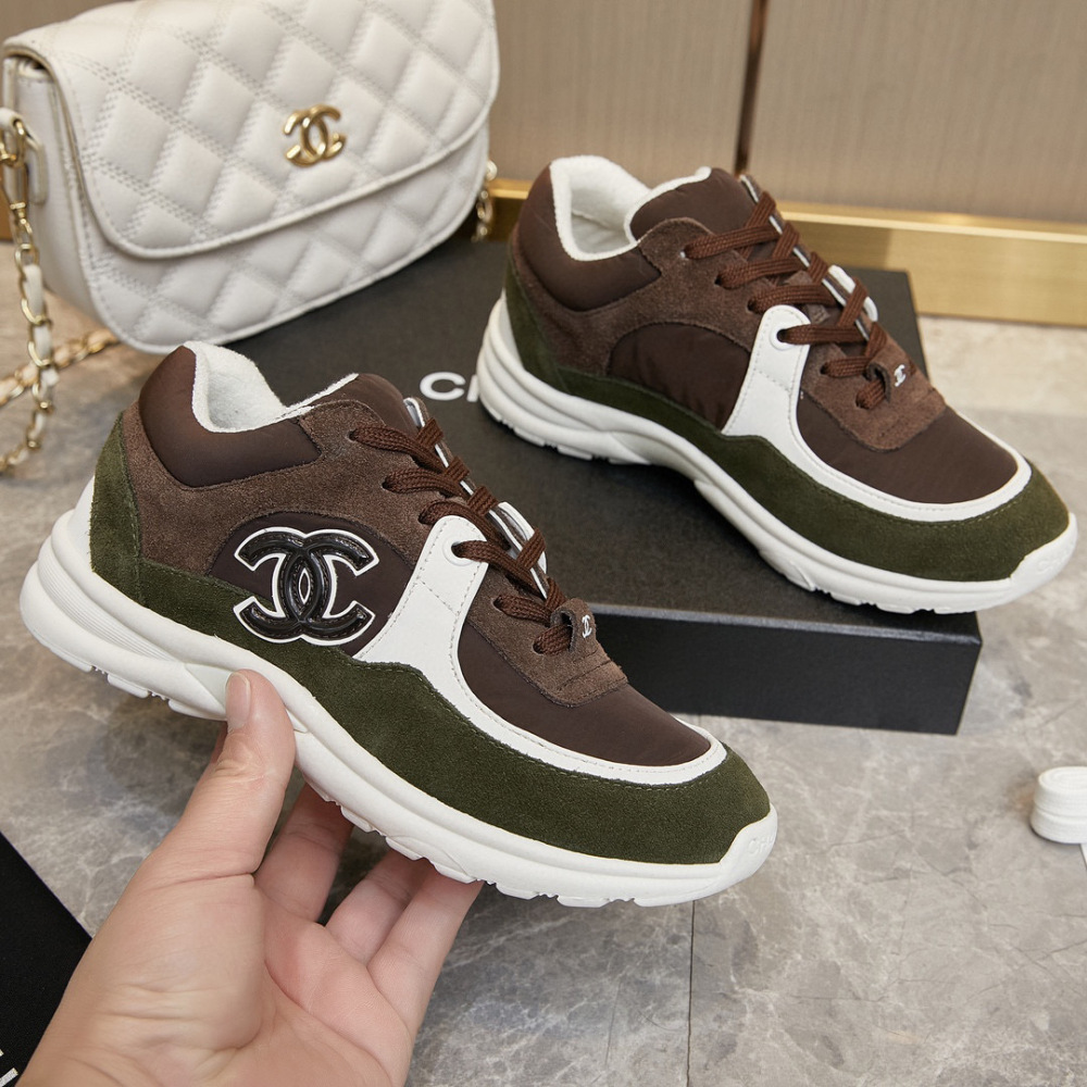 Chanel sneaker