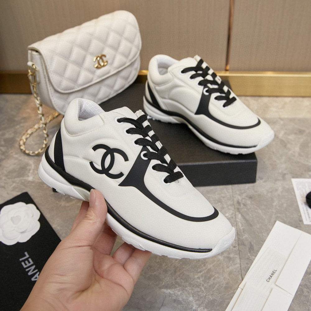 Chanel sneaker