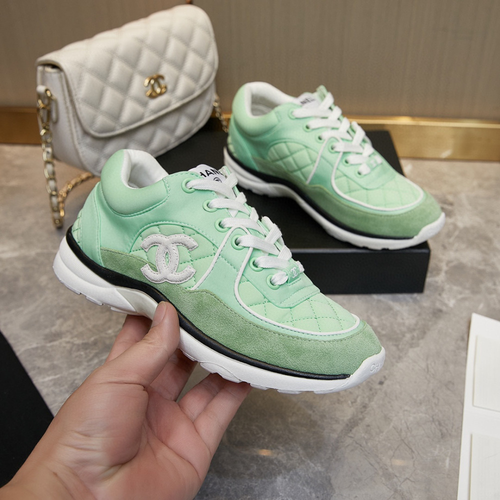 Chanel sneaker