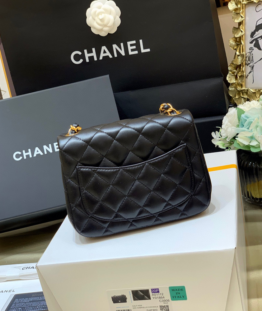 (cc) Chanel mini CF