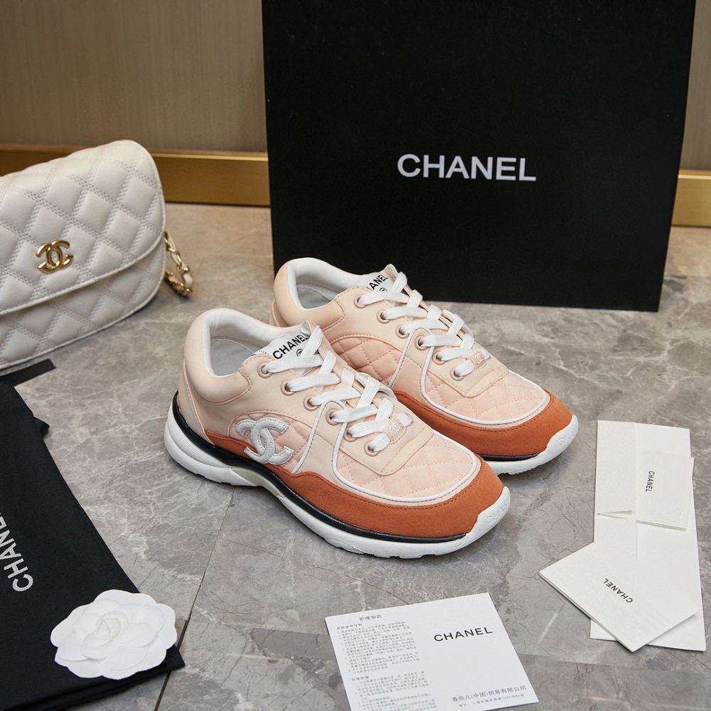 Chanel sneaker