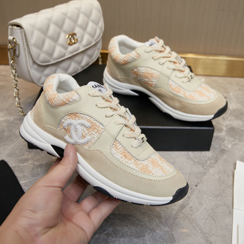 Chanel sneaker