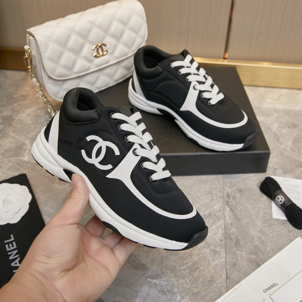 Chanel sneaker
