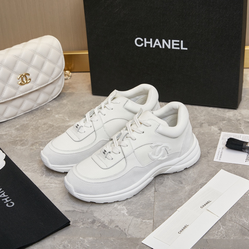 Chanel sneaker