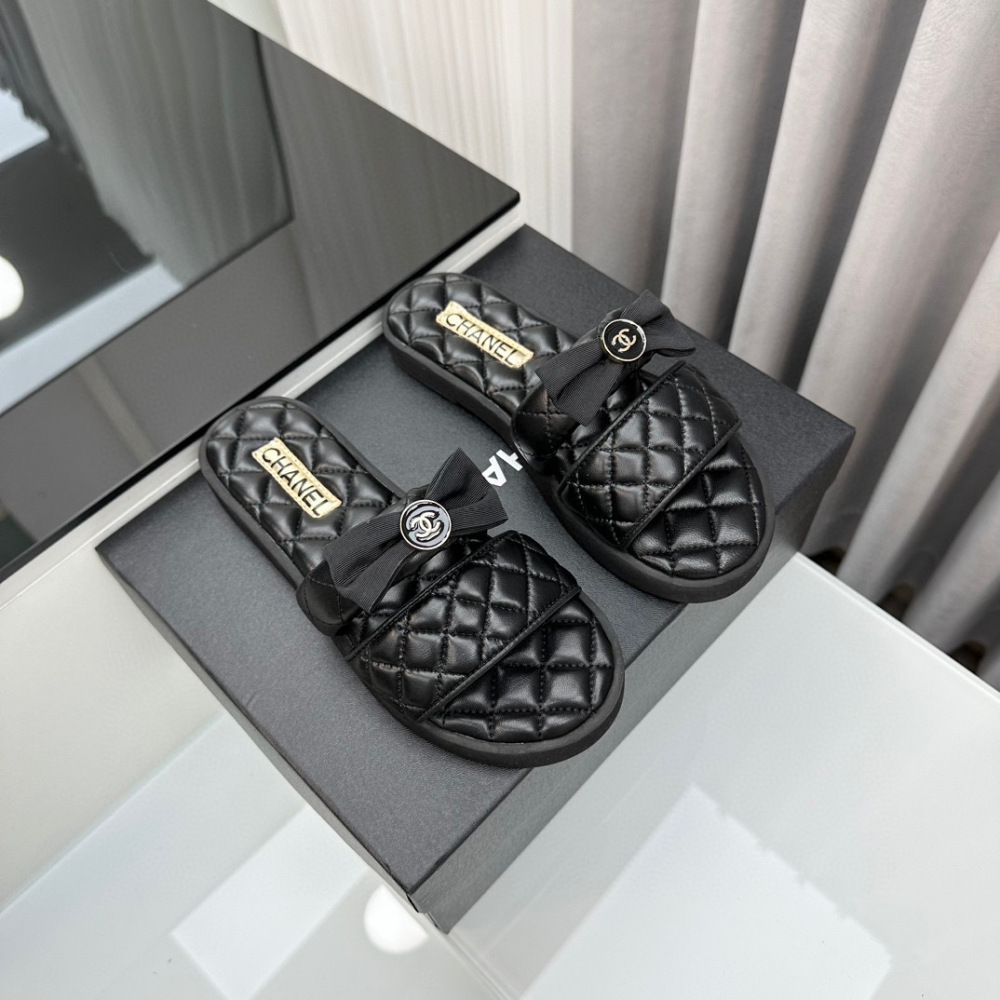 Chanel 24p slipper