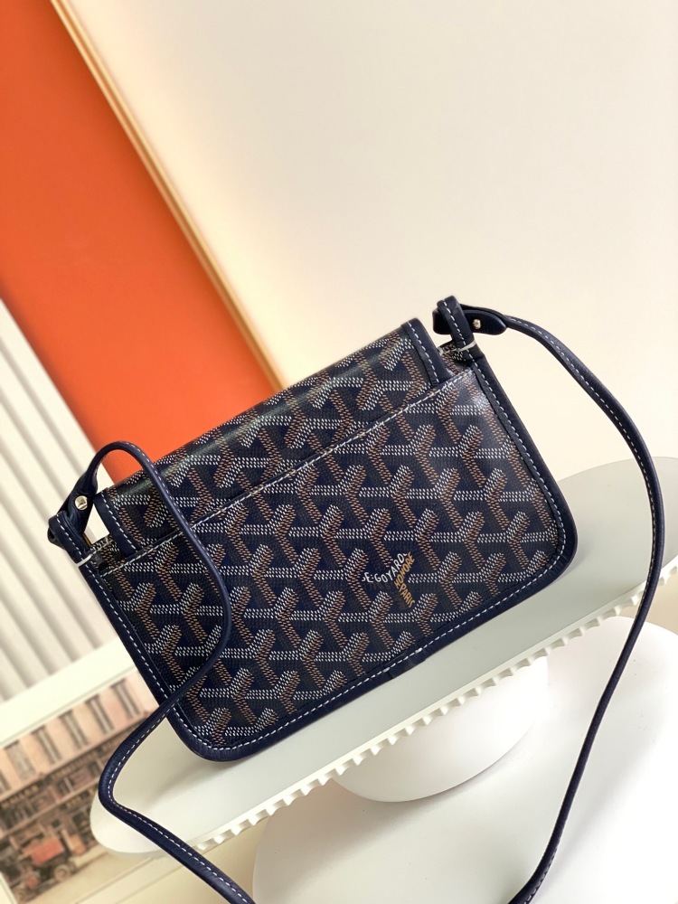 Goyard Plumet pocket wallet?