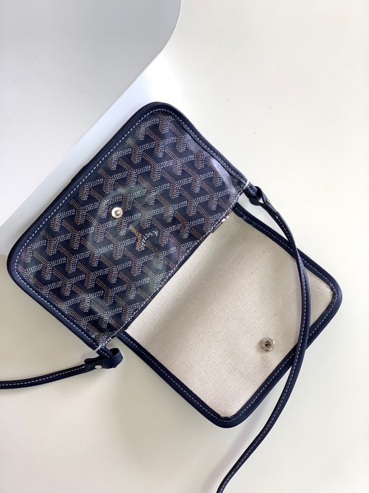 Goyard Plumet pocket wallet?
